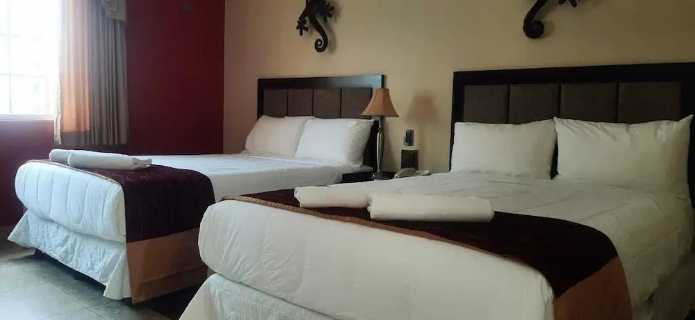 Ramada by Wyndham Tikal Isla de Flores