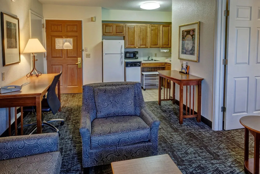 Staybridge Suites Denver - Cherry Creek by IHG
