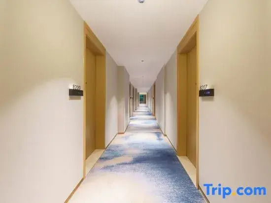 Urumqi Zhenyuan International Hotel (Urumqi Tianshan International Airport Expressway Branch)