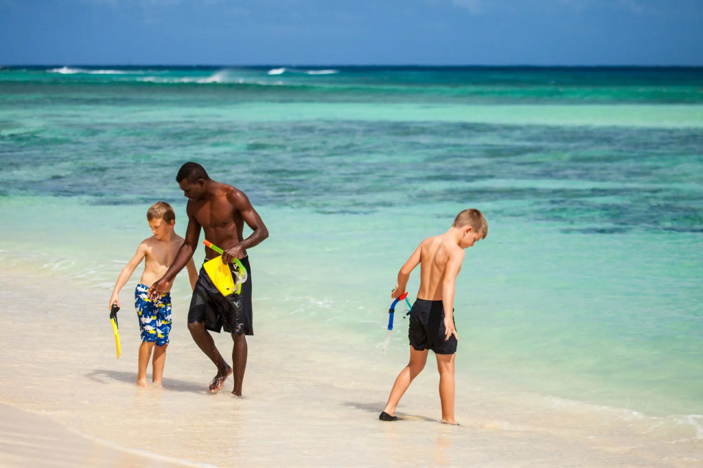 Aquana Beach Resort