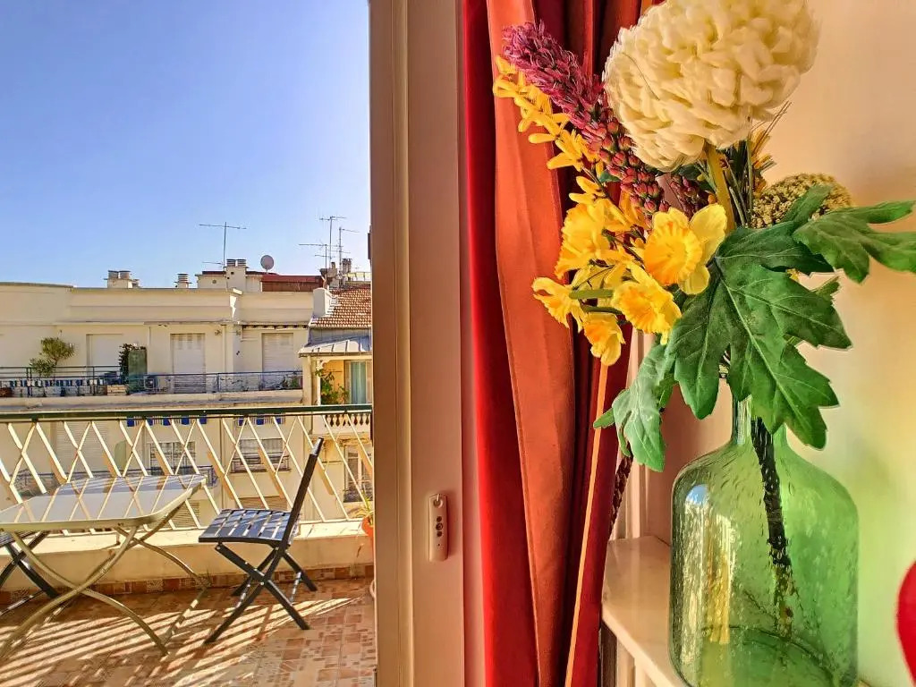 Nestor&Jeeves - GIBRALTAR TERRASSE - Central - By sea - Pedestrian zone