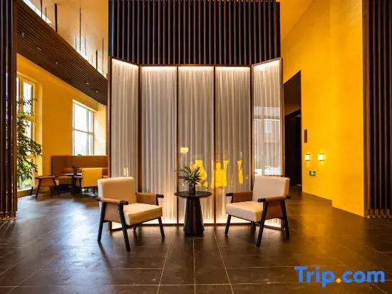 MEHOOD LESTIE Hotel (Yantai Zhifu Station Red Star Macalline Central Park)