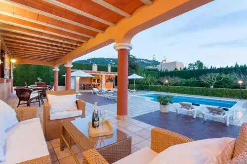 Villa close to Ibiza Town Sleeps 12