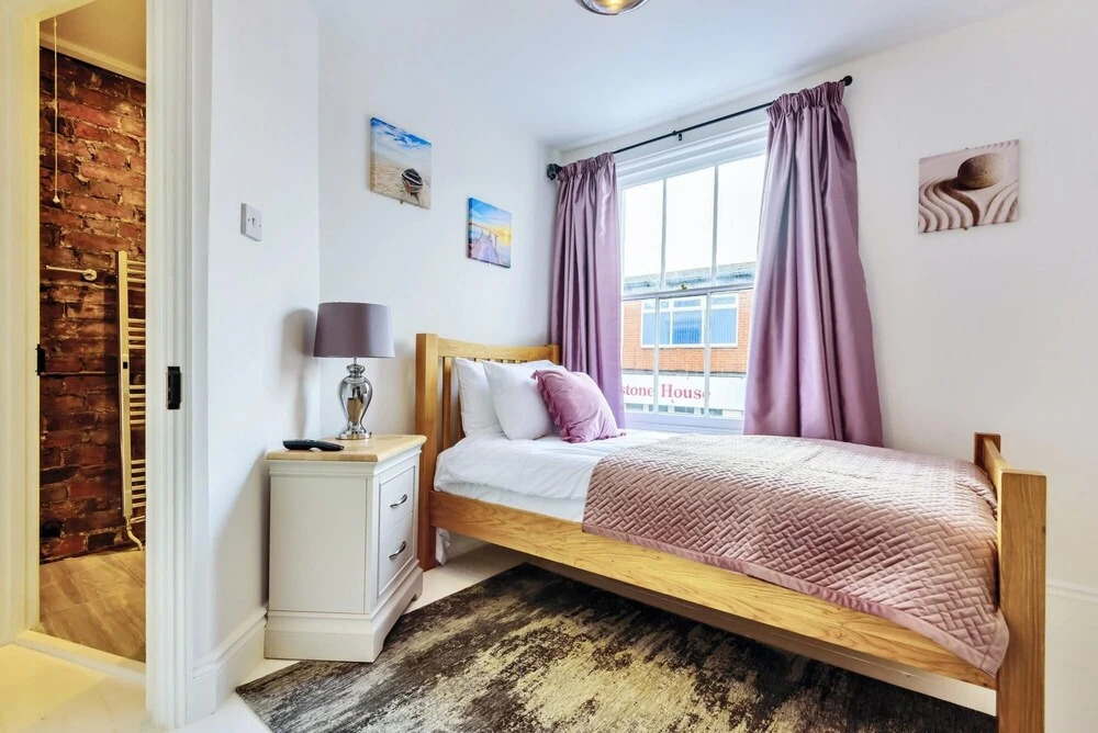 Character Refurbished Cottage - Ramsgate