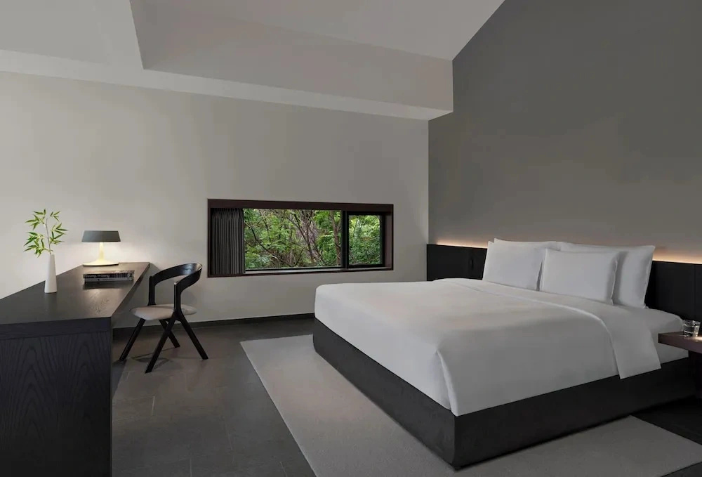Commune by the Great Wall managed by Kempinski