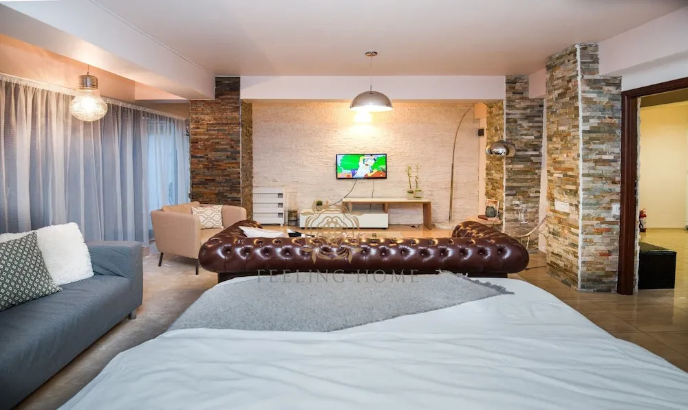 Feeling Home Apartments