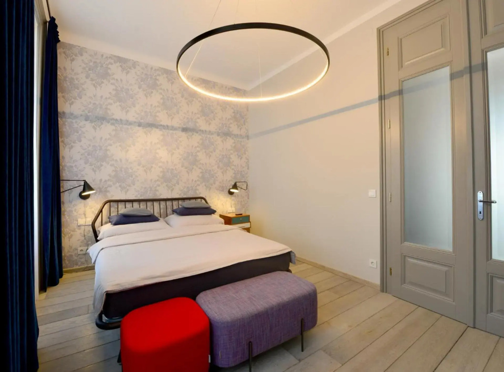 Chic And Modern In Hip Area