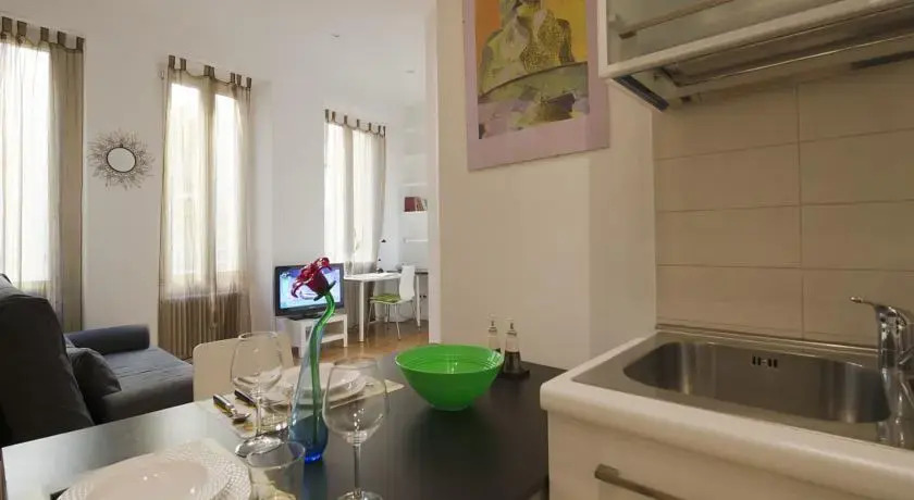 Gramsci Halldis Apartment