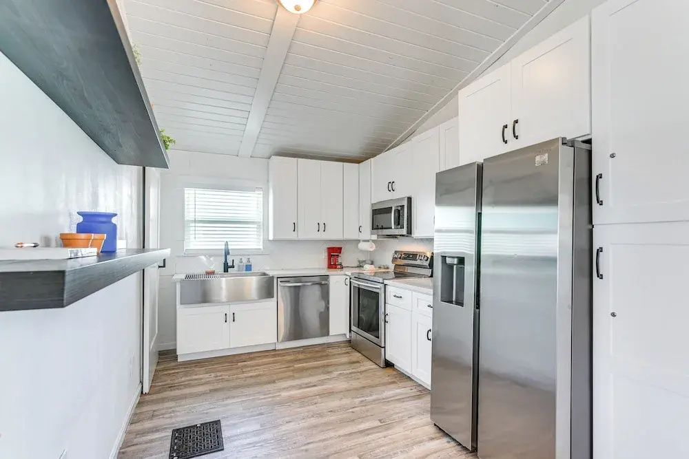 Walk to Beach & State Park: Texas Gulf Coast Home
