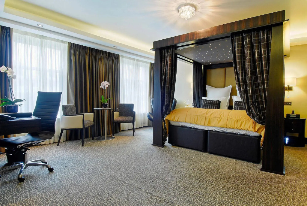 Montcalm Mayfair, Autograph Collection