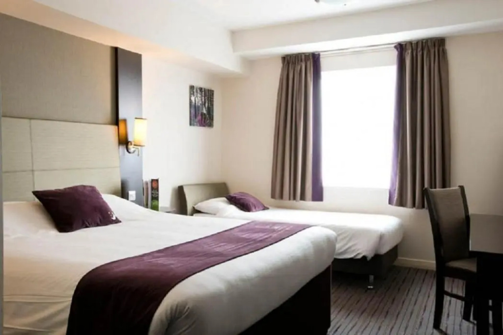 Hatfield Hotel