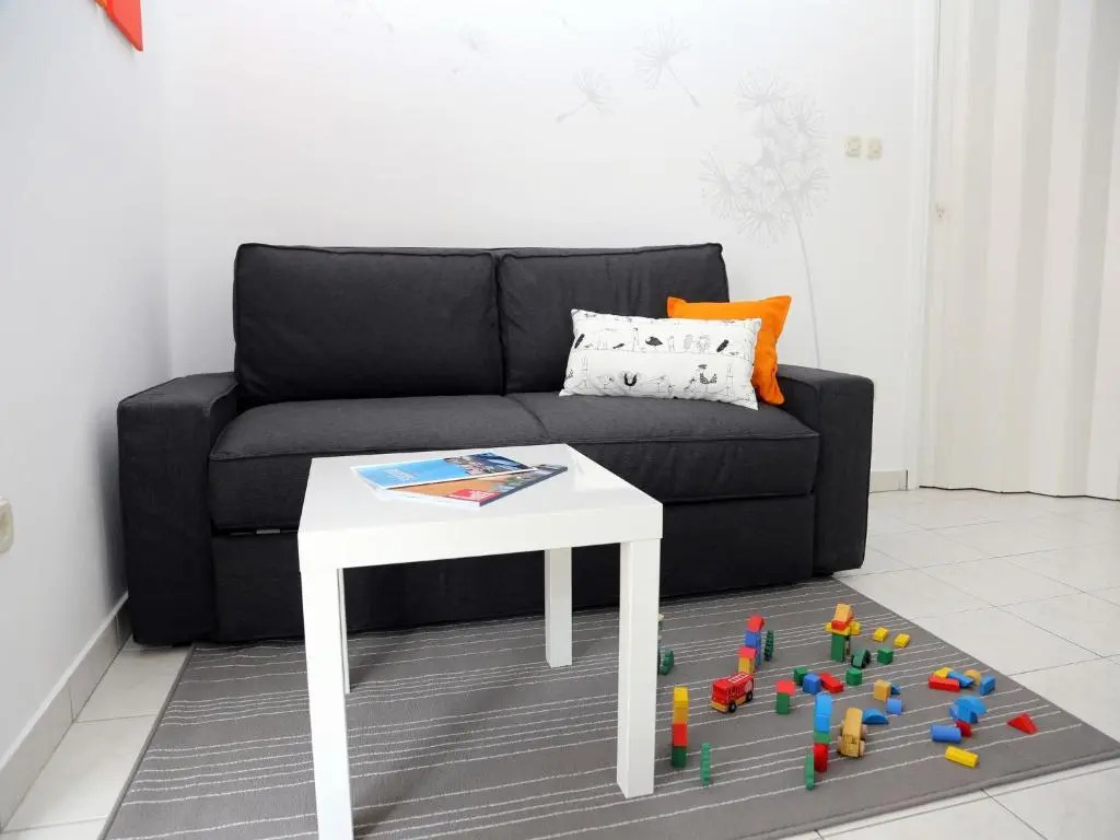 Dandelion Apartment