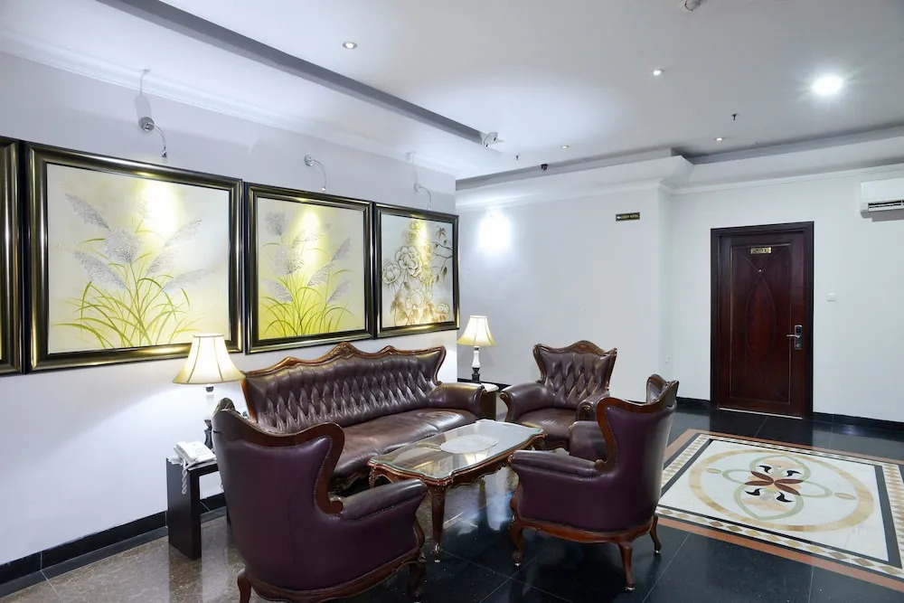 ZEN Rooms Basic Near Sunter Mall