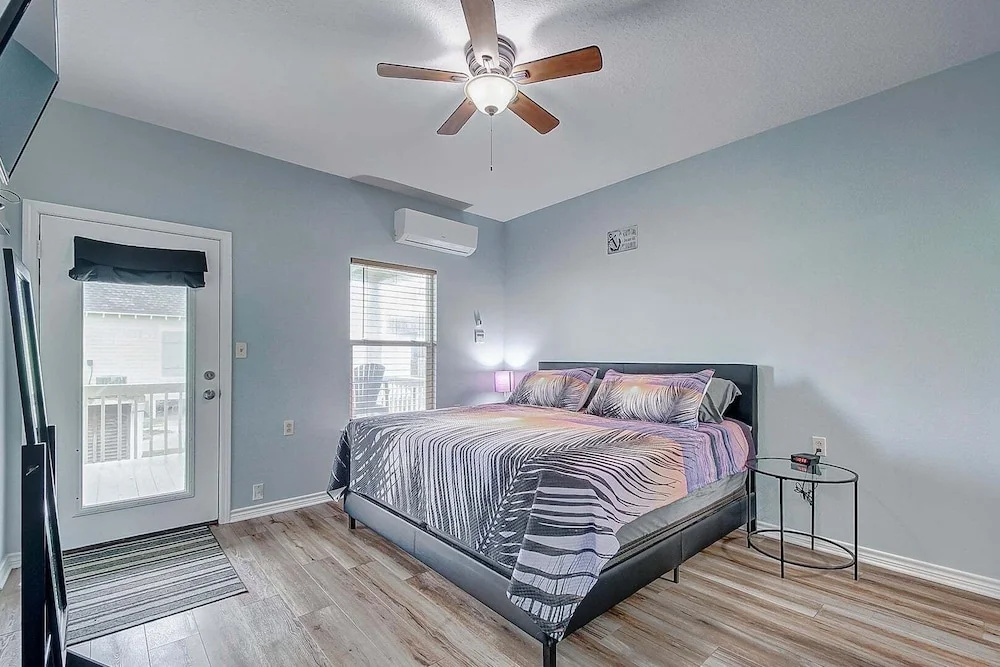 A Son Of A Sol 3 Bedroom Home
