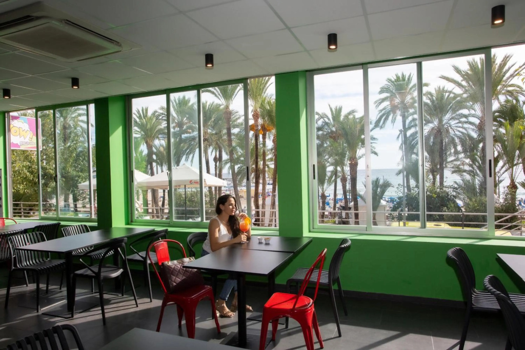 Casual Pop Art Benidorm by Casual Hoteles