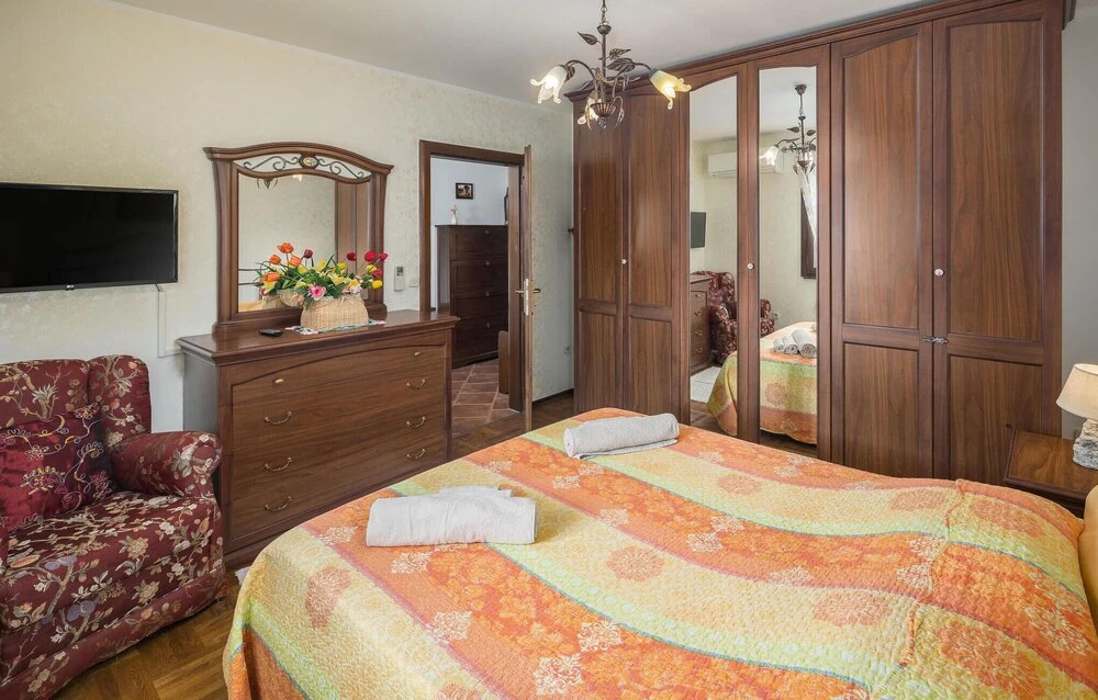 Gorgeous Home In Buje
