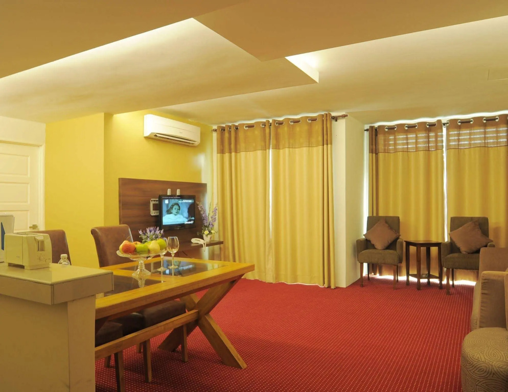 Nik Adik Khalifa Suites Apartment
