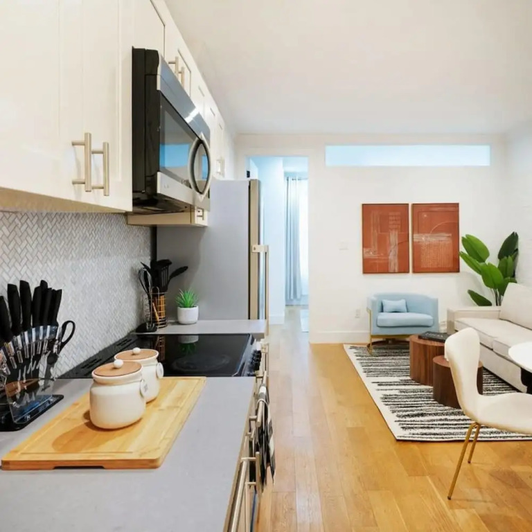 1290-8 New Renovated 2 Bedrooms in UES