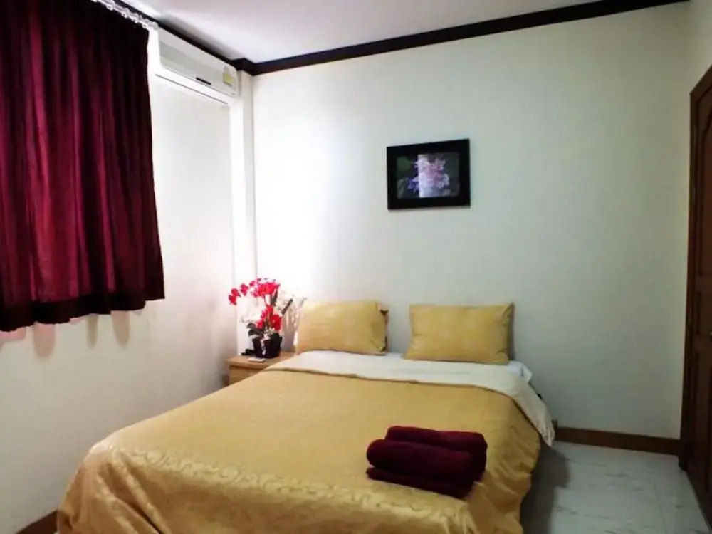 4 Bedroom Private Pool Bungalow Walking Street 15 Min Ride Away