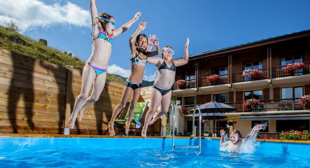 Chalet-Hôtel Les Rhodos