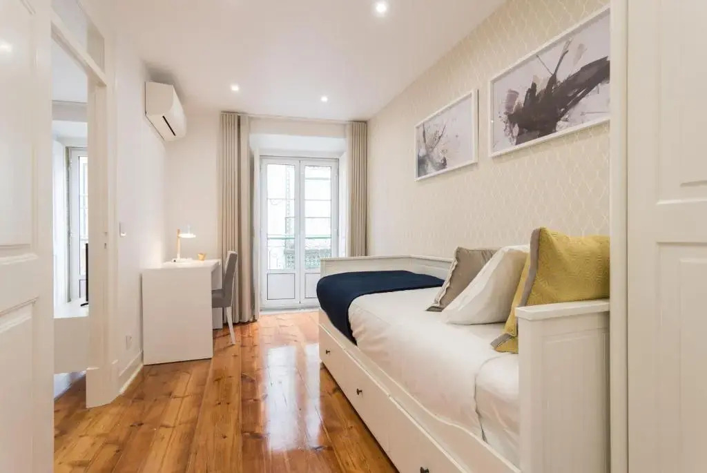 The Modern 1551 Apartment