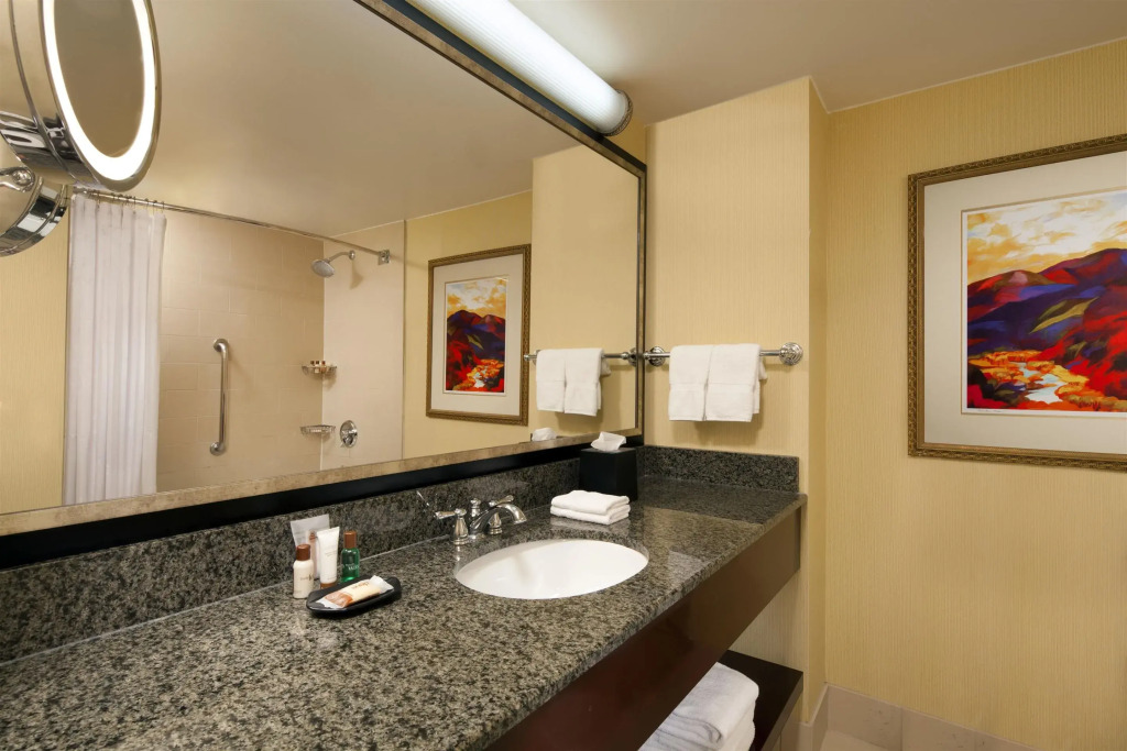Sheraton Agoura Hills Hotel