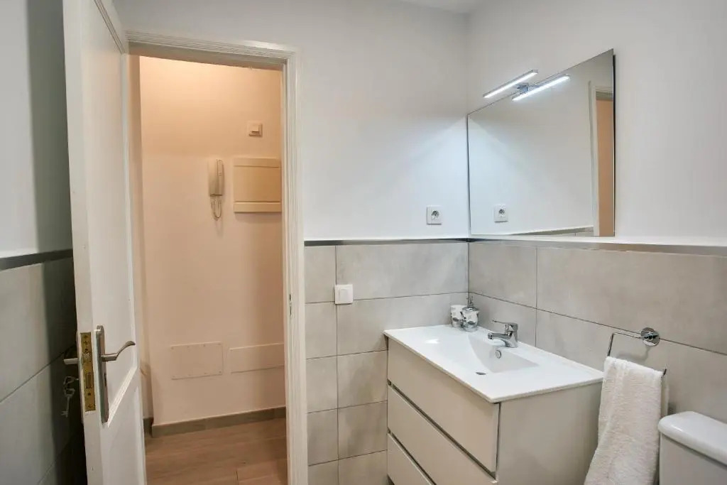Santa Catalina Urban Flat - 4 min walk to beach