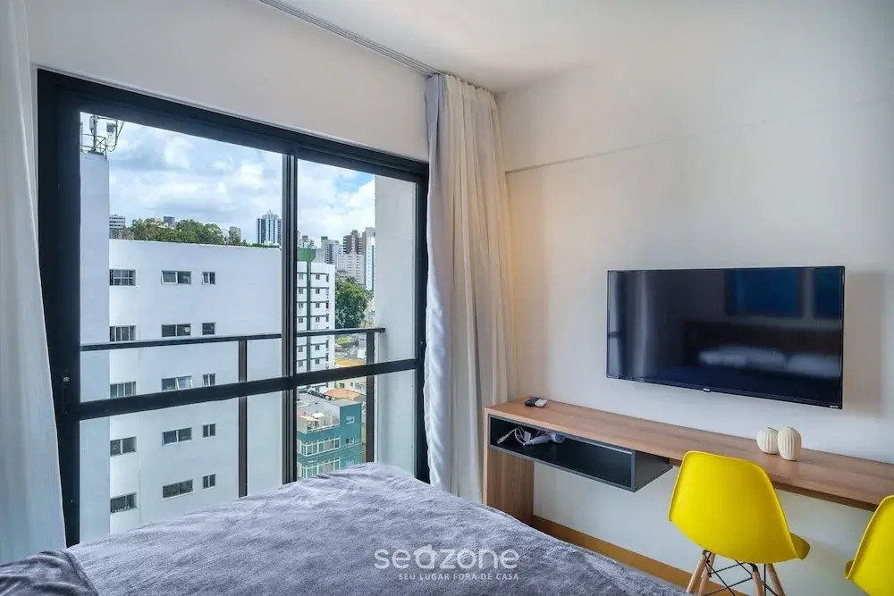 Charming Apts 450m From Barra Beach w/ Rooftop & sea View - PRV