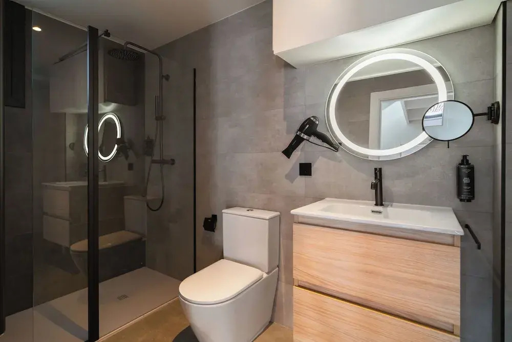 Limehome Pamplona Hilarión Eslava