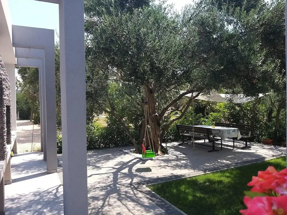 Modern Apartment in Kastel Stafilic With Fenced Garden