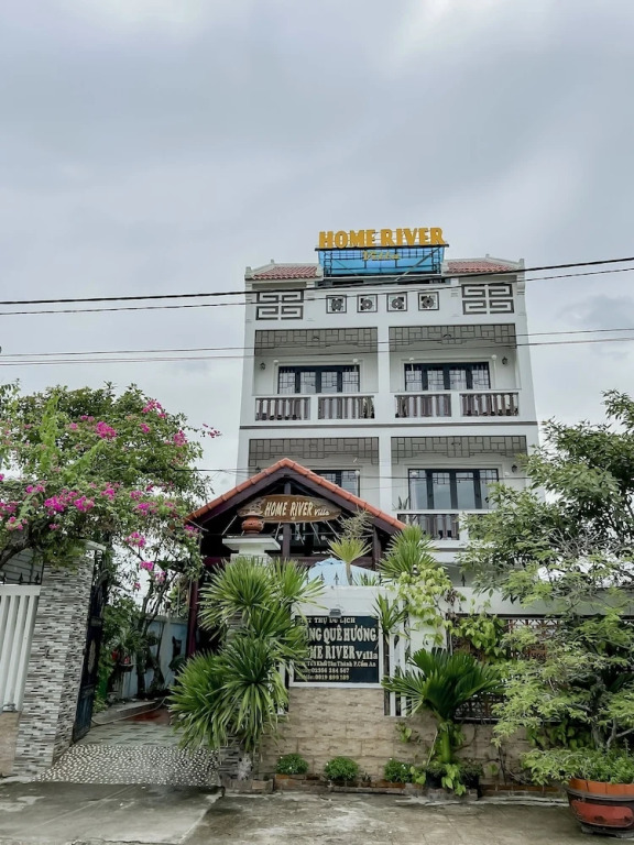 Hoi An Family Room with Swimming Pool