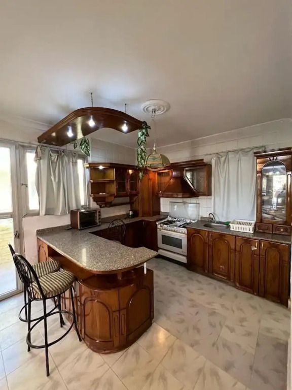 La Sirena Villa for Families only