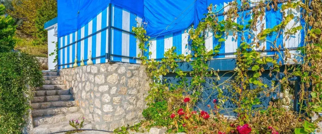 Villa Bozo 1