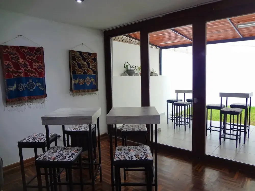 Meetinc House