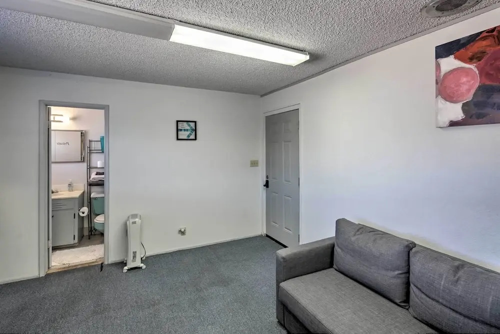 Apartment ~ 12 Mi From Hualapai Mountain Park
