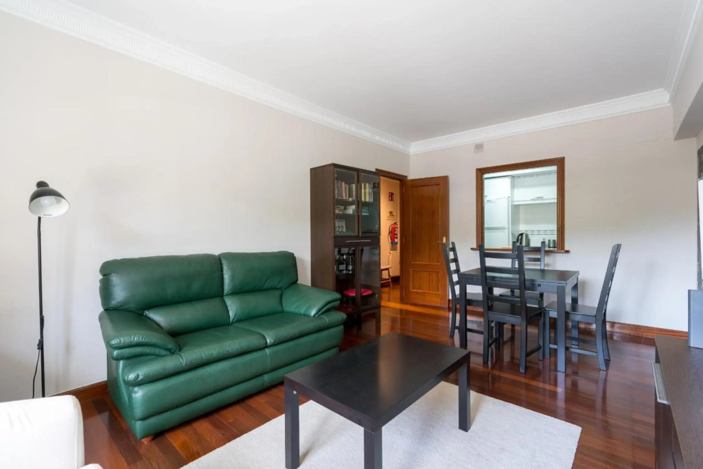 Zubia apartment by People Rentals
