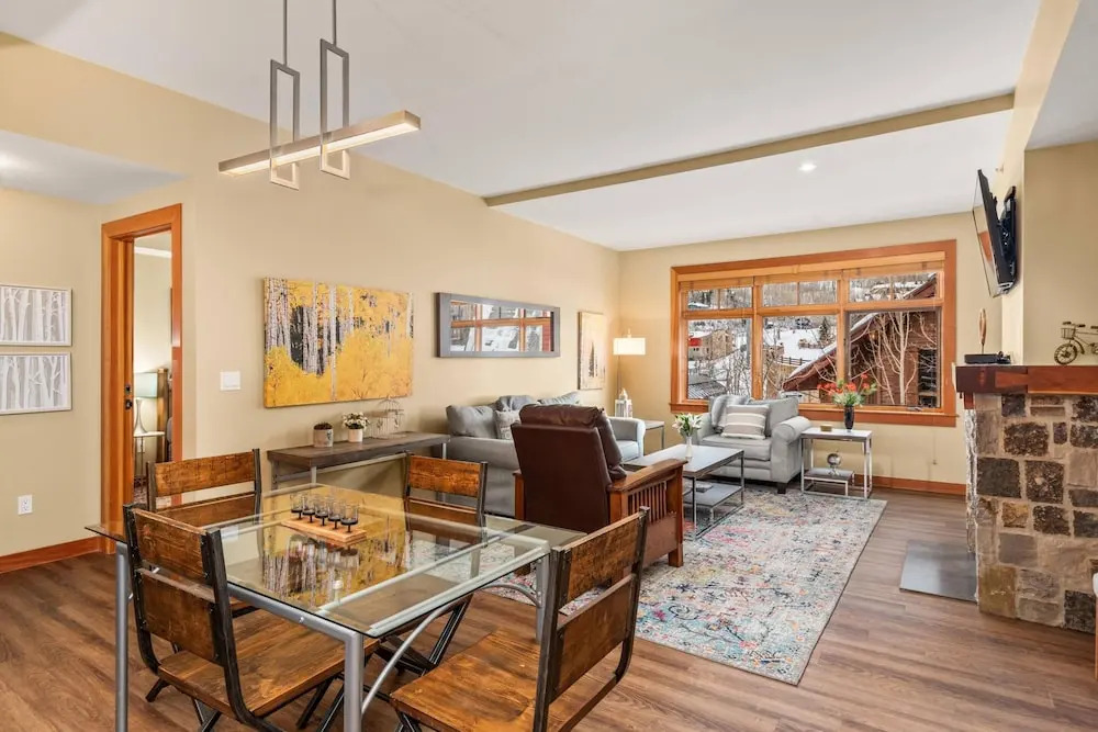 Capitol Peak Lodge by iTrip Aspen Snowmass