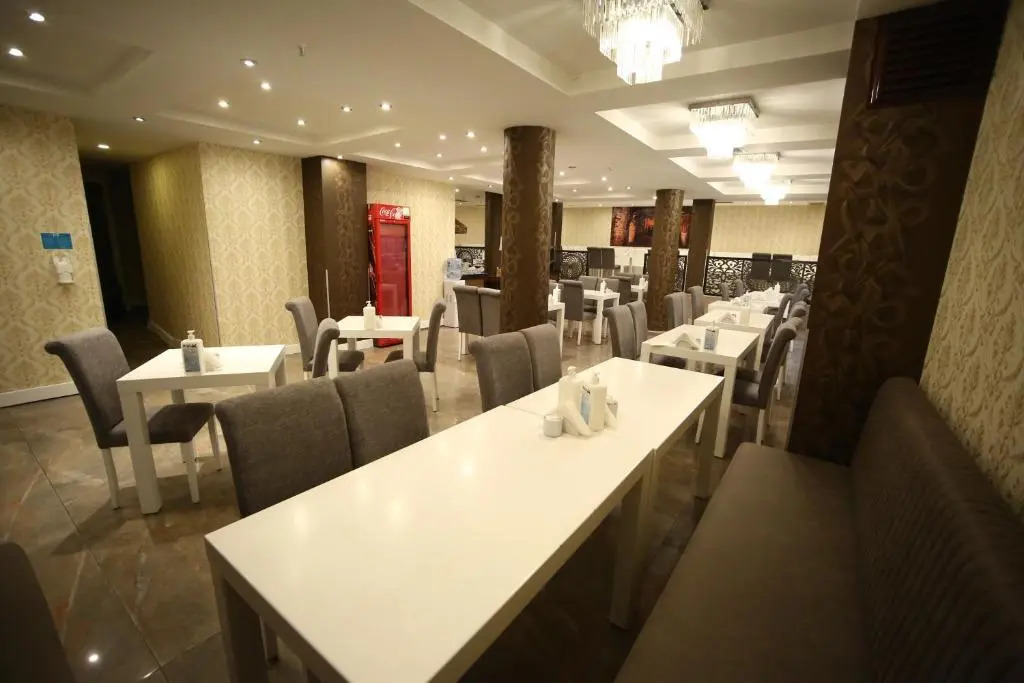 Grand Silay Hotel