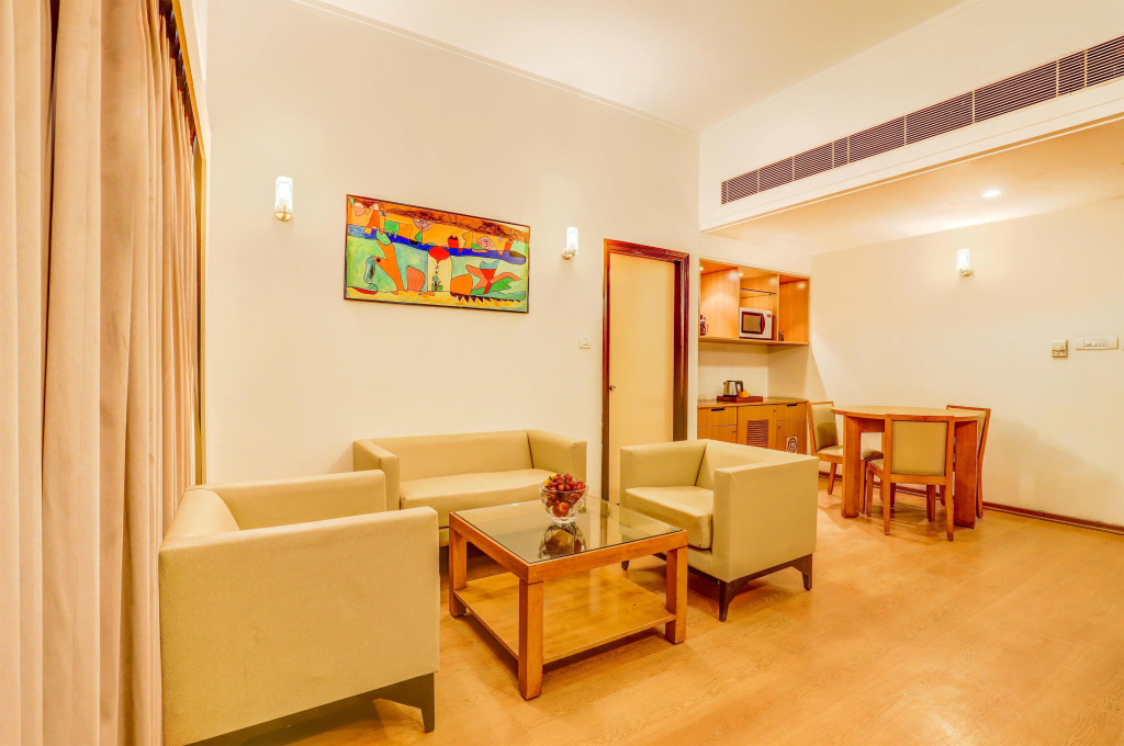 Lemon Tree Hotel, East Delhi Mall, Kaushambi