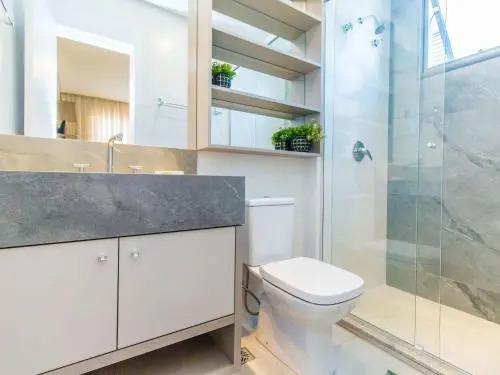 Ed. Porto Madero. Apartamento alto padrão próximo a Praia de Bombinhas!