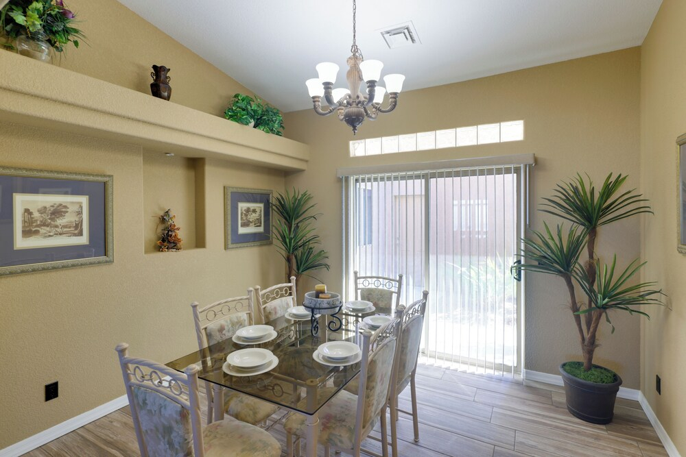 Patio + Lake Havasu View: Scenic Gated Retreat!