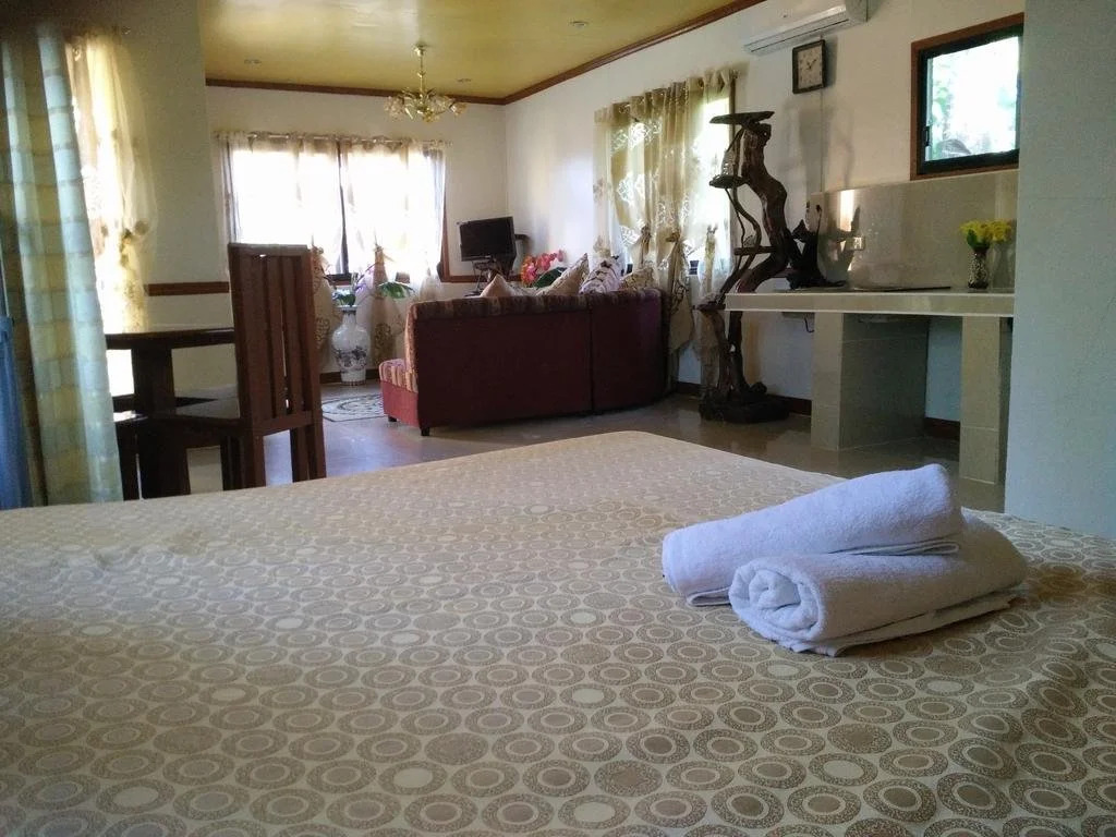 Native Garden Hotel