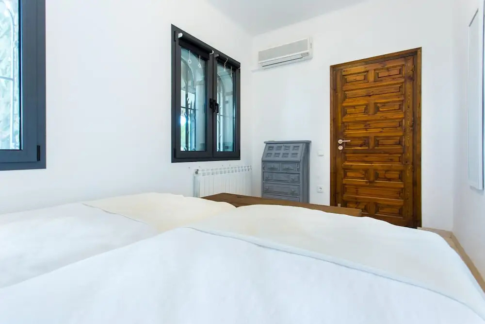 TarracoHomes, Villa with Botanic Garden and Private Pool facing the Beach