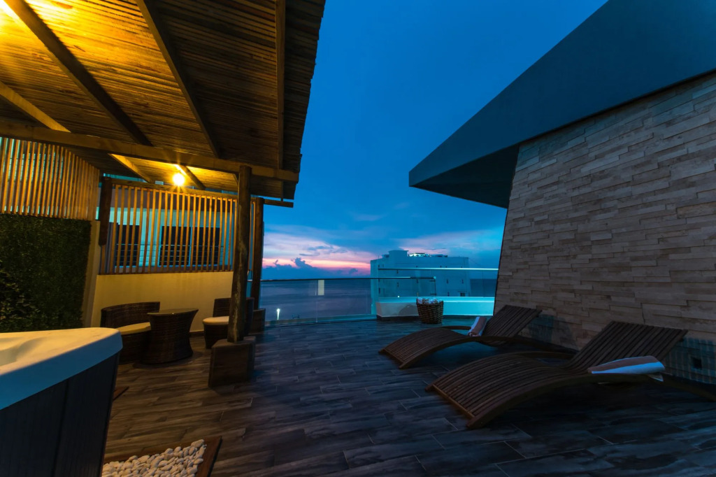 Hotel Clipperton