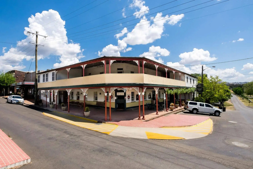 Peel Inn Hotel Nundle