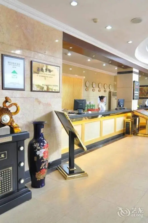 Qianshao Hotel Qingdao