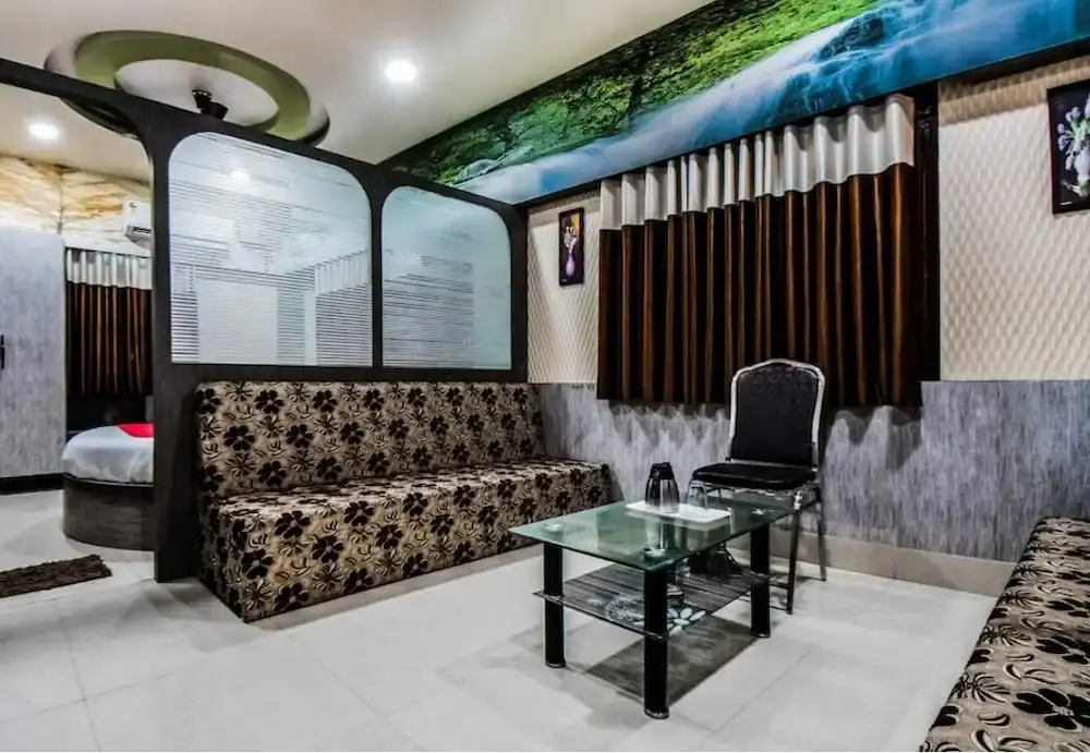 The Premier - Hajipur Rd