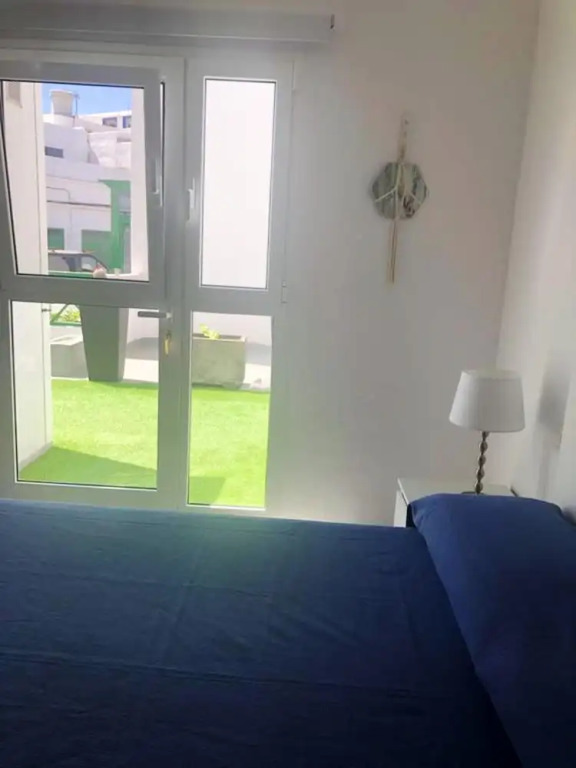 Apartment with 2 Bedrooms in Arrieta, with Furnished Terrace And Wifi - 300 M From the Beach