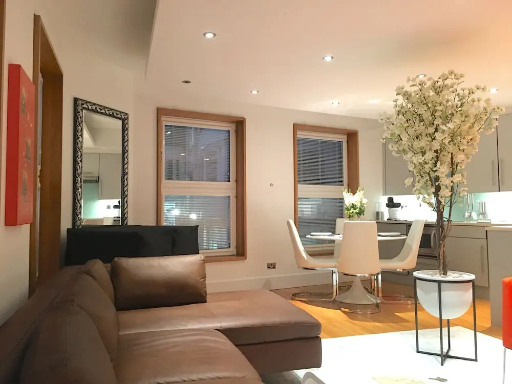Central Luxury Suites