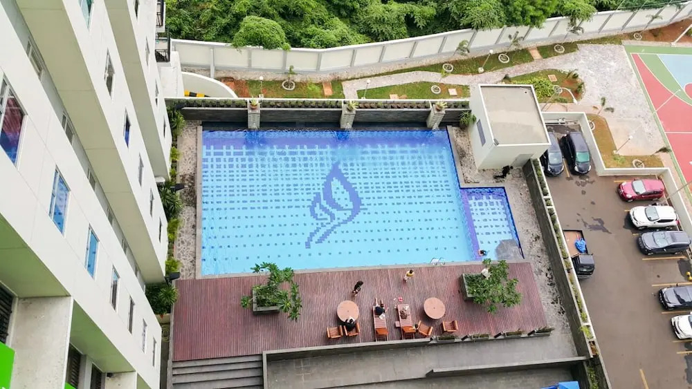 2 Bedrooms at Gading Greenhill Apartment by Travelio